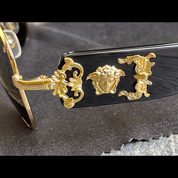 Versace sunglasses main image 9